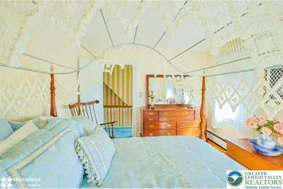 107 N Robinson Avenue, Pen Argyl Boro, PA 18072 - Photo 54