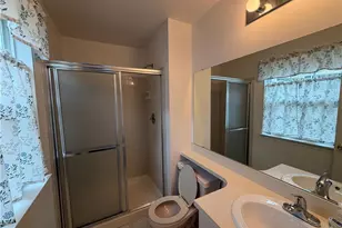 1947 Willings Ln, Hellertown Boro, PA 18055 - Photo 12
