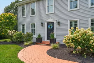 2568 Millbrook Dr, Emmaus Boro, PA 18049 - Photo 4