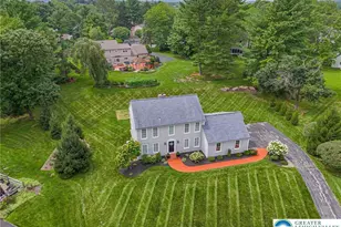 2568 Millbrook Dr, Emmaus Boro, PA 18049 - Photo 2