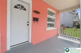 1004 Seneca St, Fountain Hill Boro, PA 18015 - Photo 2