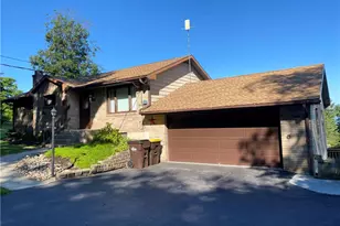 5443 S Mountain, Upper Milford Township, PA 18049 - Photo 1