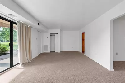 2874 Aronimink Place, Lower Macungie Township, PA 18062 - Photo 6