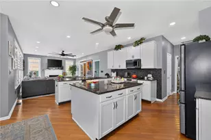 4205 Shadowstone Dr, Easton, PA 18040 - Photo 14