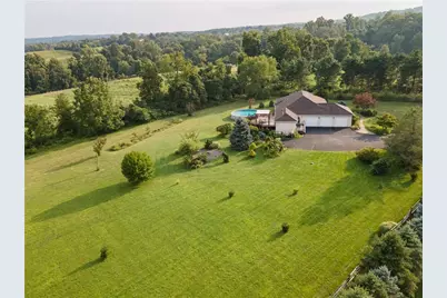 2202 High Meadow Road, Springfield Twp, PA 18036 - Photo 2