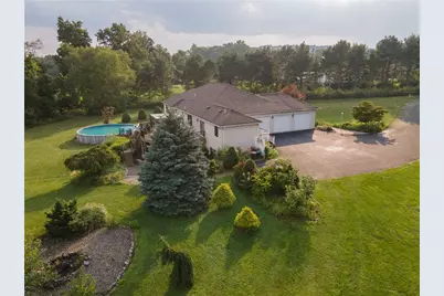 2202 High Meadow Road, Springfield Twp, PA 18036 - Photo 4