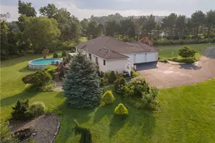 2202 High Meadow Rd, Springfield Twp, PA 18036 - Photo 4