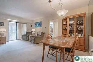 2776 Rolling Green Pl, Lower Macungie Township, PA 18062 - Photo 6