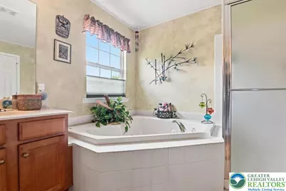 18 Creek Court, Forks Twp, PA 18040 - Photo 54