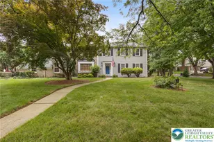2898 Fairfield Dr, Salisbury Township, PA 18103 - Photo 2