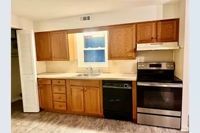 2406 Woodstock Dr #B, Bethlehem, PA 18017 - Photo 6