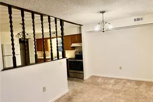 2406 Woodstock Dr, Bethlehem, PA 18017 - Photo 4