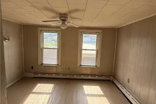 410 Jones St, Minersville, PA 17954 - Photo 12
