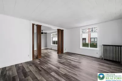 116 W Main Street #1, Pen Argyl Boro, PA 18072 - Photo 2