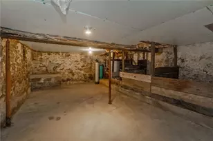 435 Huffs Church Rd, District Twp, PA 18011 - Photo 60