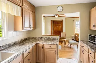 105 W Laurel Ave, Pen Argyl Boro, PA 18072 - Photo 4