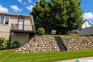 105 W Laurel Ave, Pen Argyl, PA 18072 - Photo 2