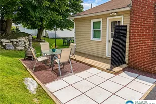 105 W Laurel Ave, Pen Argyl, PA 18072 - Photo 4