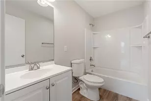 2039 Clermont St, Bethlehem, PA 18017 - Photo 14