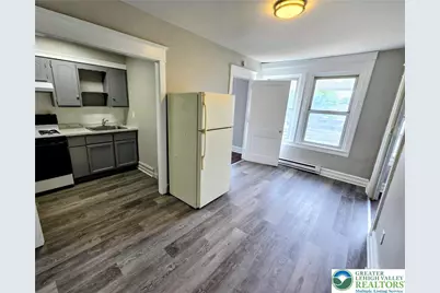 926 W Walnut Street #7, Allentown City, PA 18102 - Photo 2