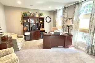 4982 Abbey Rd, North Whitehall Township, PA 18037 - Photo 8