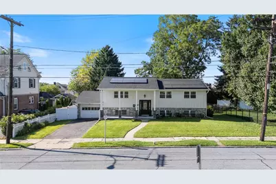 422 Belvidere Street, Nazareth Boro, PA 18064 - Photo 4