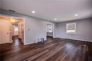 3250 Vista Dr, Moore Township, PA 18038 - Photo 4