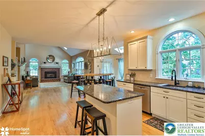 1596 Woodfield Drive, Bethlehem City, PA 18015 - Photo 6