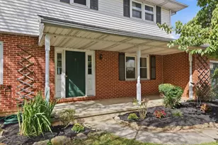 1925 Belleview Dr, Whitehall Township, PA 18052 - Photo 8