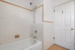 1925 Belleview Dr, Whitehall Township, PA 18052 - Photo 30