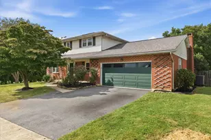 1925 Belleview Dr, Whitehall Township, PA 18052 - Photo 1