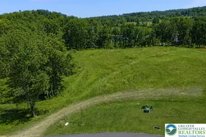 2610 Saddleback Lane, Lower Saucon Township, PA 18015 - Photo 2