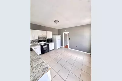 639 W Greenleaf Street, Allentown City, PA 18102 - Photo 6