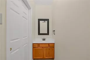 2362 Cross Creek Rd, Lower Macungie Township, PA 18062 - Photo 18