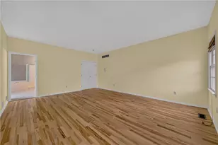 2362 Cross Creek Rd, Lower Macungie Township, PA 18062 - Photo 28