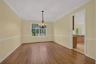 2362 Cross Creek Rd, Lower Macungie Township, PA 18062 - Photo 4