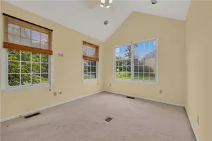 2362 Cross Creek Rd, Lower Macungie Township, PA 18062 - Photo 2