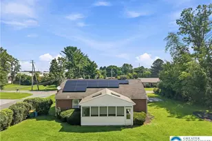 798 Krocks Ct, Lower Macungie Township, PA 18106 - Photo 6