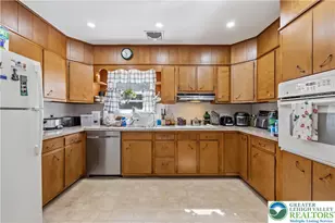 798 Krocks Ct, Lower Macungie Township, PA 18106 - Photo 12