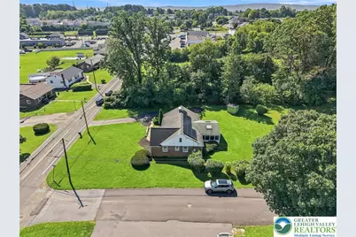 798 Krocks Court, Lower Macungie Township, PA 18106 - Photo 4