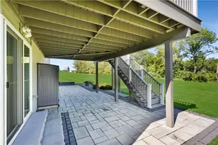 4221 Magnolia Ln, Whitehall Township, PA 18052 - Photo 4