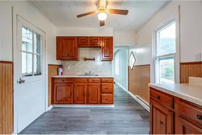 739 Broadway, Bangor, PA 18013 - Photo 20