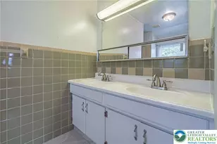 26 Russet Dr, Easton, PA 18045 - Photo 16