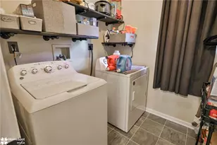 5016 Foxrun Ln, Whitehall Township, PA 18052 - Photo 30