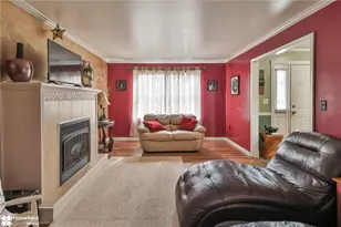 5016 Foxrun Ln, Whitehall Township, PA 18052 - Photo 8