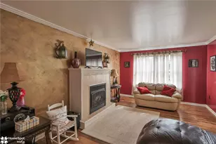 5016 Foxrun Ln, Whitehall Township, PA 18052 - Photo 10