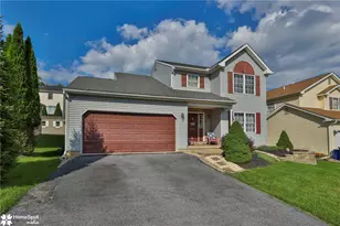 5016 Foxrun Ln, Whitehall Township, PA 18052 - Photo 2