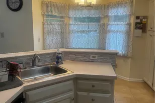 302 Oxford Pl, Macungie Boro, PA 18062 - Photo 8
