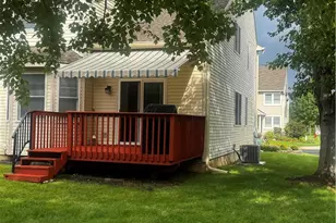 302 Oxford Pl, Macungie Boro, PA 18062 - Photo 4