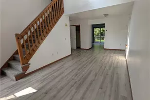 2621 Tamlynn Ct, Palmer Twp, PA 18045 - Photo 2